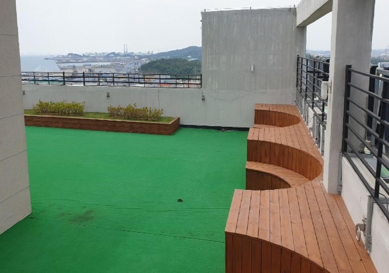 Western Bay Marina Hotel Pyeongtaek Exterior photo